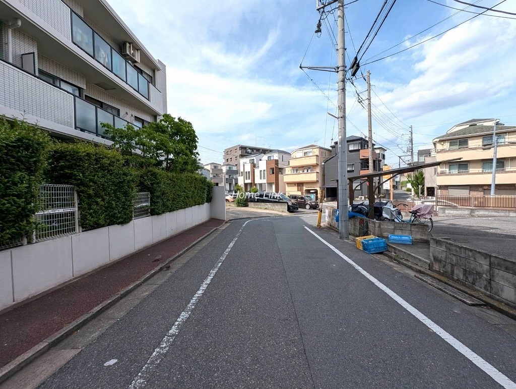 クリオ赤塚壱番館　南東側 前面道路